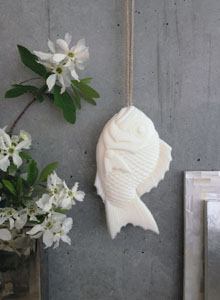 TAMANOHADA Welcome Soap 310g (sea bream soap) Lily Fish Decor Soap-On-A Rope
